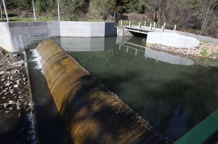 Gát a törpe vízierőműveknek