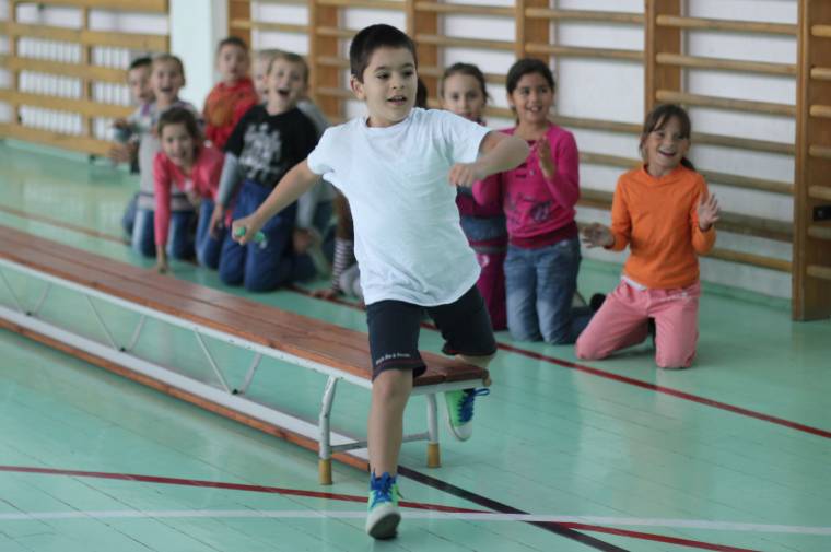 Több mint húsz iskola vetélkedett a Móra-héten