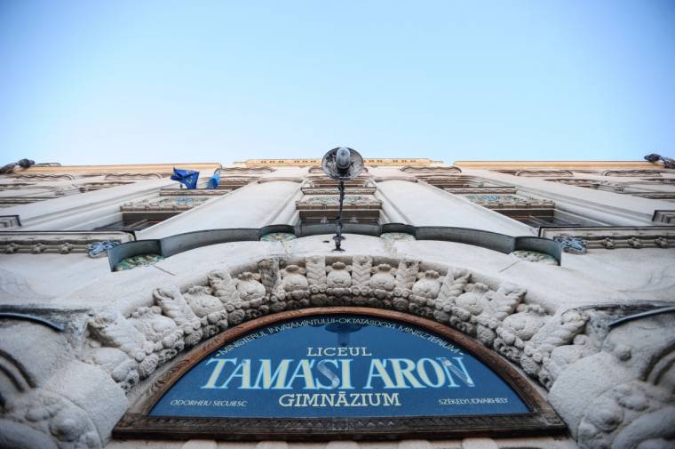 Szatír az udvarhelyi gimnáziumban