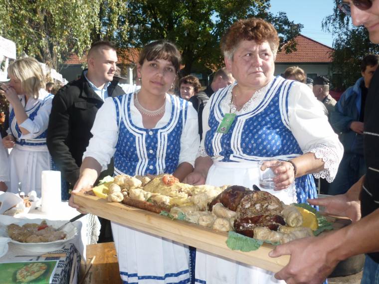 Arattak a nagymamák megkopott receptjei