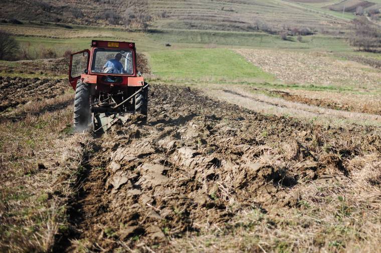 Erdélyi földvásárlásra készül a magyar állam