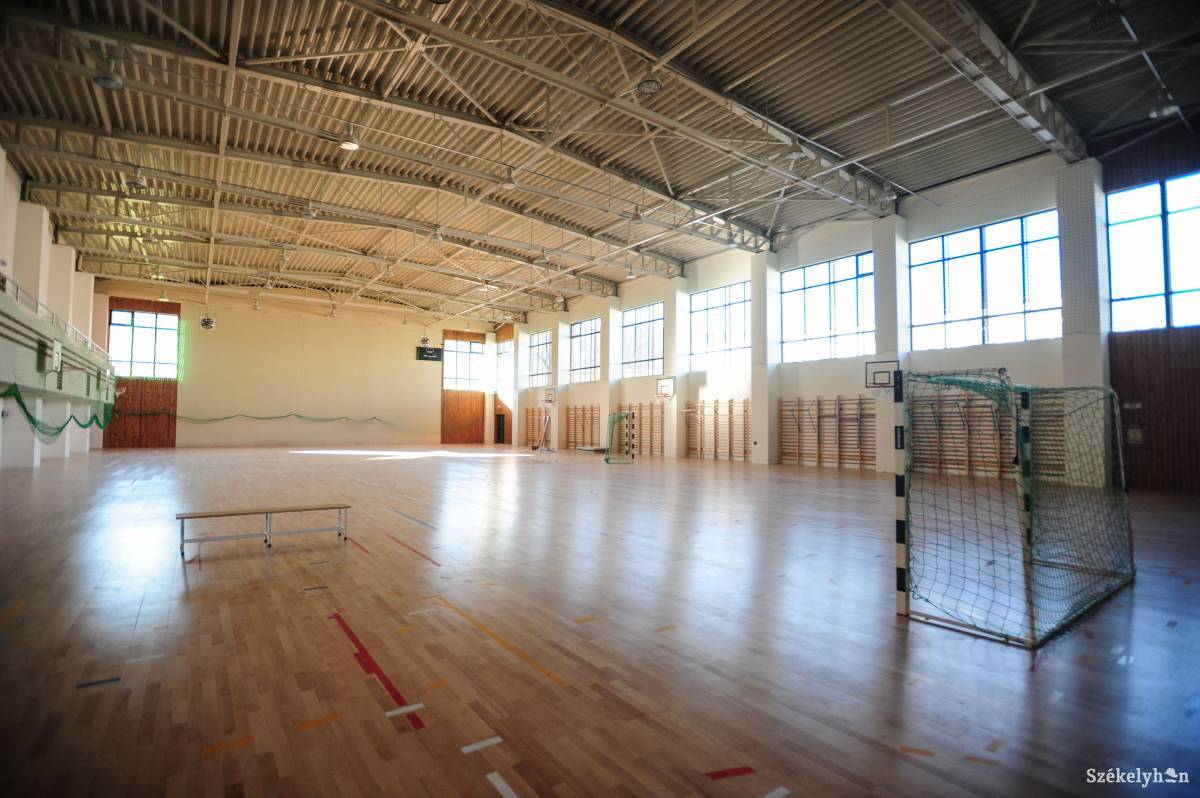 Nem tudni, mikor térhetnek vissza a gyerekek a tornatermekbe. Várni kell amíg minden visszakerül a normális kerékvágásba. Képünk illusztráció &bullet;  Fotó: Thomas Campean