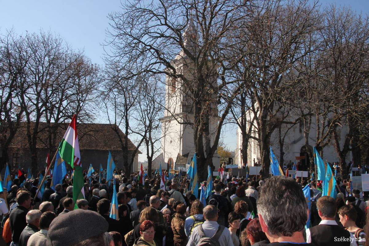 &bullet;  Fotó: Simon Eszter