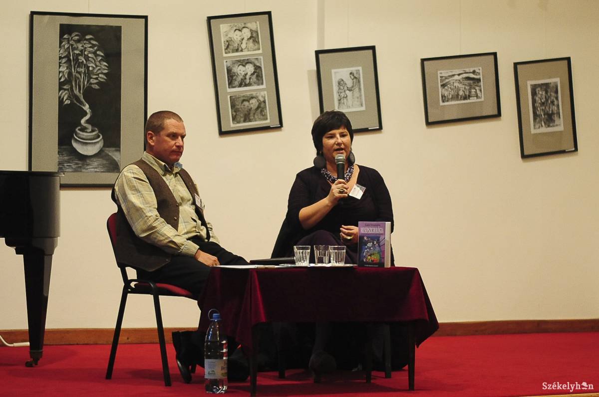 &bullet;  Fotó: Thomas Campean