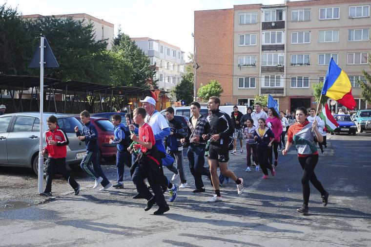 A nemzetközi barátságért és békéért szaladnak