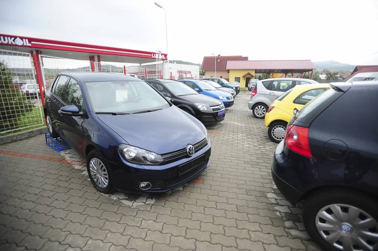 Lelassult forgalom az autópiacon