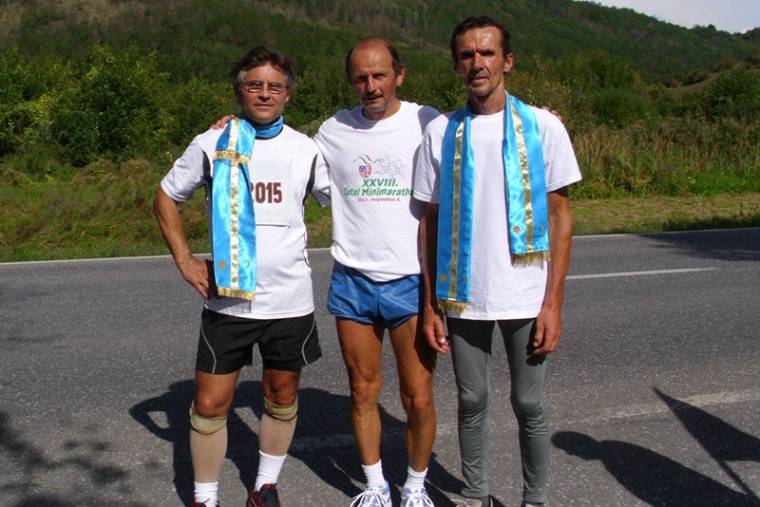 Parajdon éjszakázott az autonómiáért futó Juhos Gábor