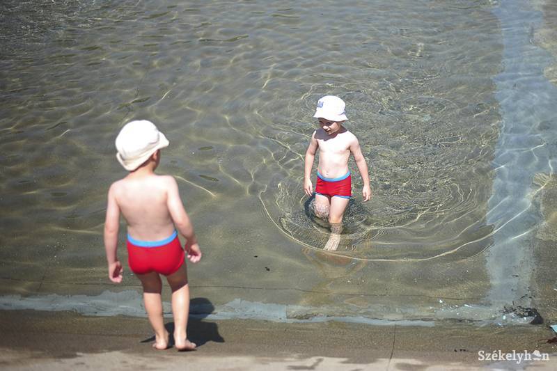 &bullet;  Fotó: Thomas Campean