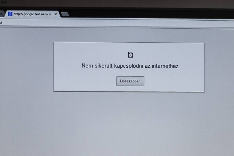 Egy kotrógép vágta le a világhálóról Hargita megye harmadát