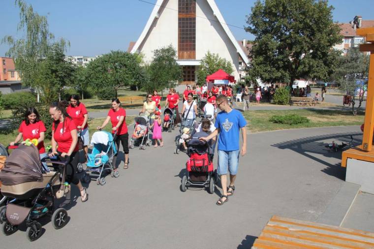 Apák is kiálltak az anyatejes táplálás mellett