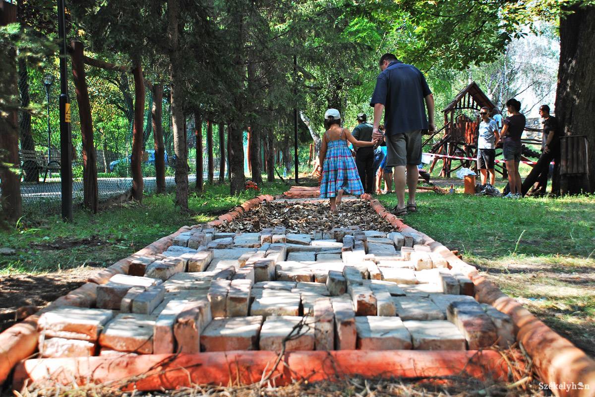 &bullet;  Fotó: UFF