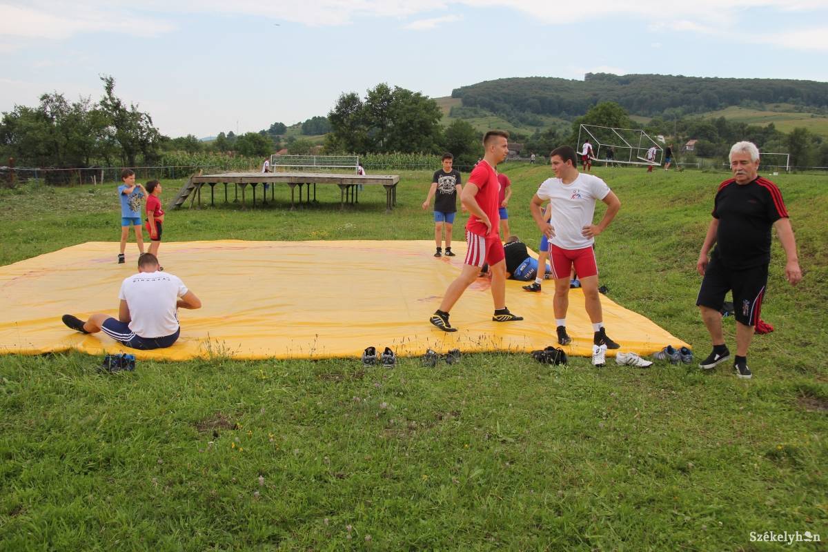 &bullet;  Fotó: Pál Gábor