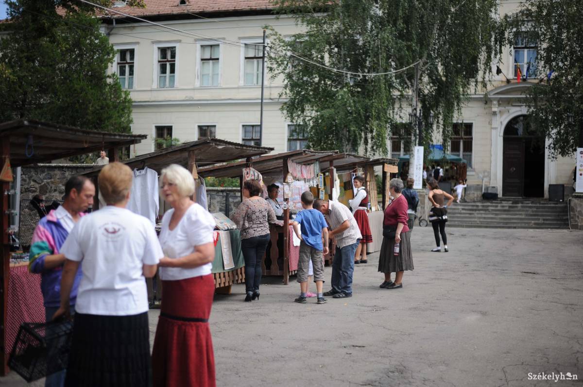 &bullet;  Fotó: Thomas Campean