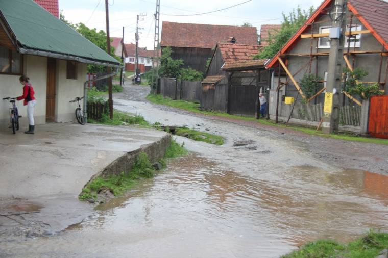 Eső mosta el Kápolnásfalut és környékét