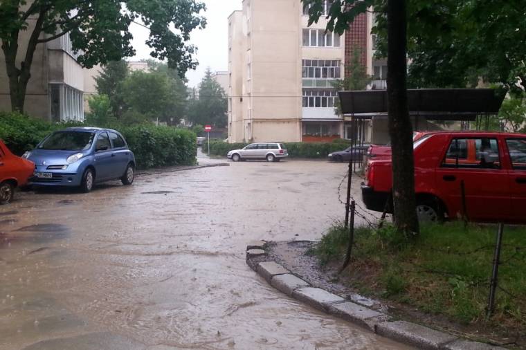 Pincéket öntött el a víz felhőszakadás miatt