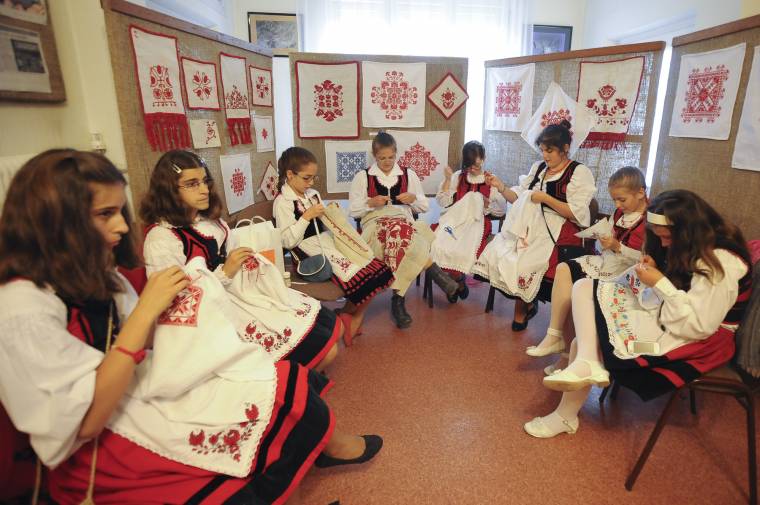 Kézművesverseny volt a Cimbora Háznál