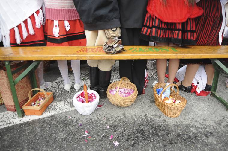 Úrnapját, az oltáriszentség ünnepét ünnepli a katolikus egyház