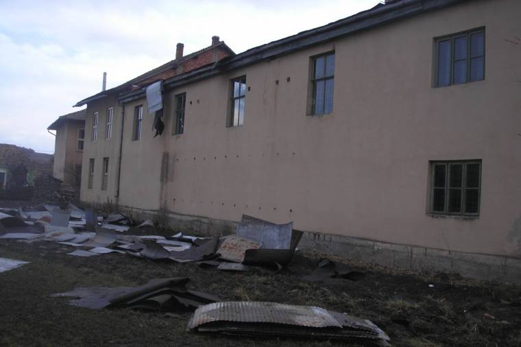 Újrafödik az újszékelyi tornatermet