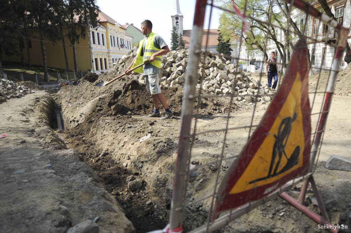 &bullet;  Fotó: Thomas Campean