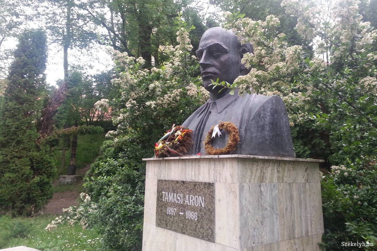 &bullet;  Fotó: Pál Gábor