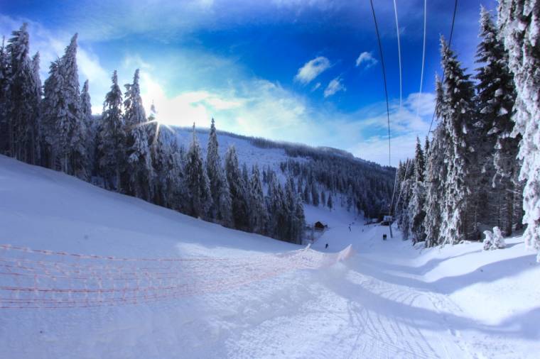 Csak csoportos bejelentkezés esetén indítják el a felvonókat