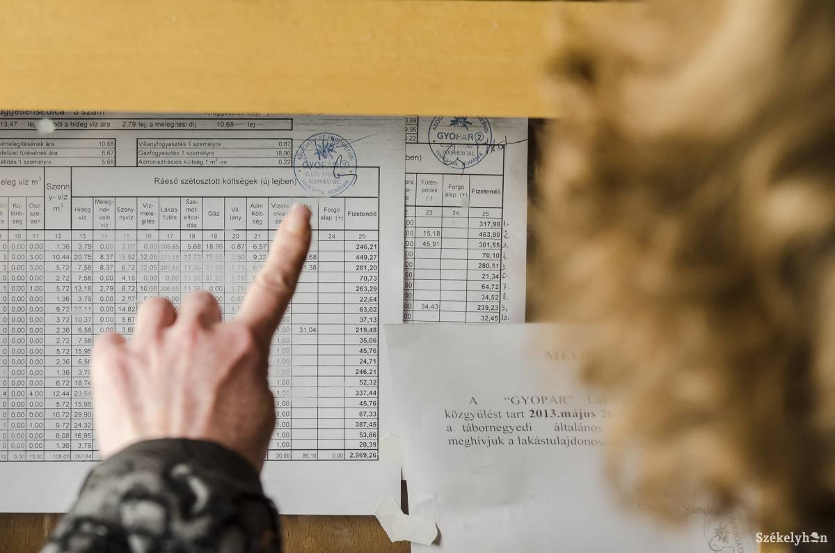 Legtöbbször a közköltséggel kapcsolatos kérdésekre is választ tud adni a tömbházfelelős. Illusztráció •  Fotó: Veres Nándor