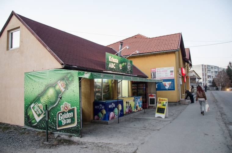 Alkoholt és cigarettát vásárolhatott a kiskorú