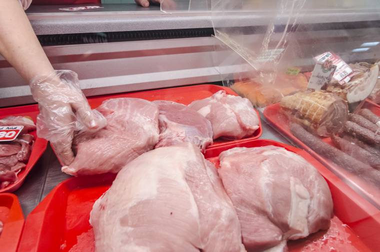 Az import húzza le a sertéshús árát