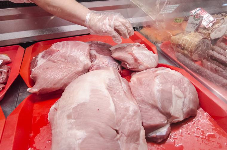 Áfacsökkentés várható a húsiparban