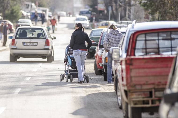 Megfenyegették, hogy ne sajátítsa ki a parkolóhelyet