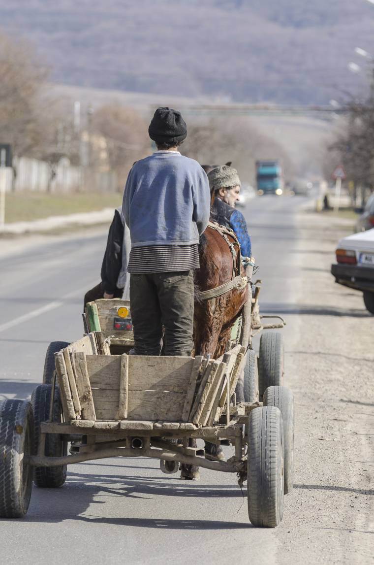 Leesett a szekérről, súlyosan megsérült