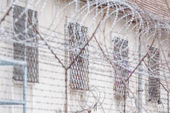 Jogerősen 28 évi börtönbüntetésre ítélték a volt nevelőt