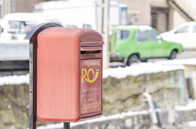 Meghirdették a posta privatizációját