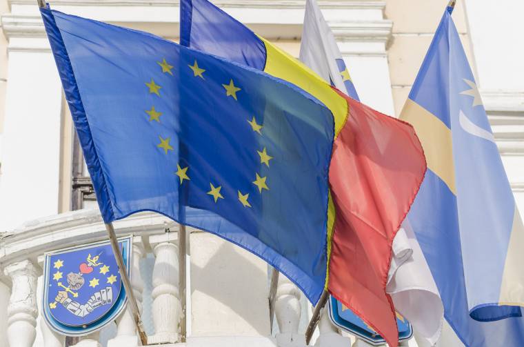 Az Orbán-kormányt vádolja Ponta és az RMDSZ