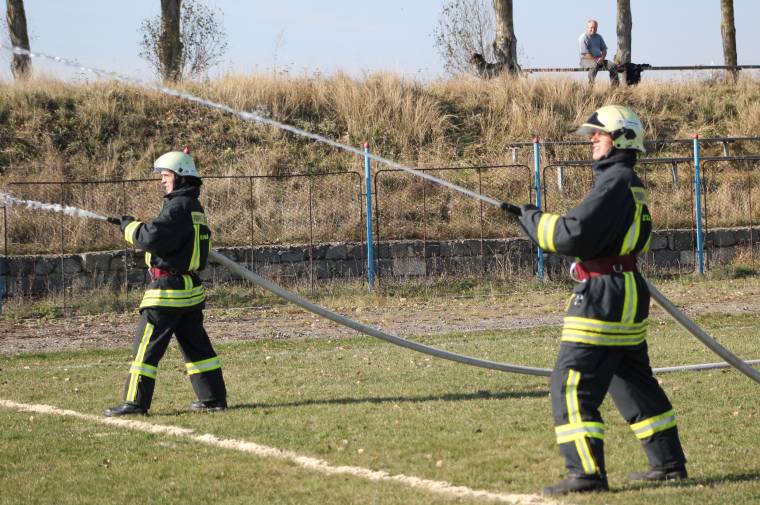 Maros megyei tűzoltók versenyeznek