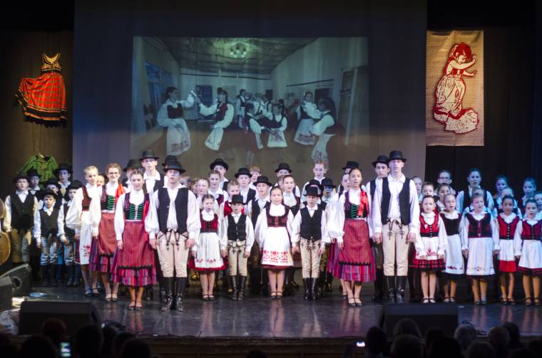 Tavaszi táncfesztivál a Kékiringónál