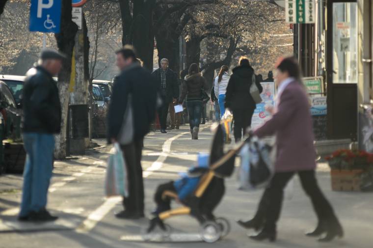 Négy százalékra csökkent a munkanélküliségi ráta decemberben