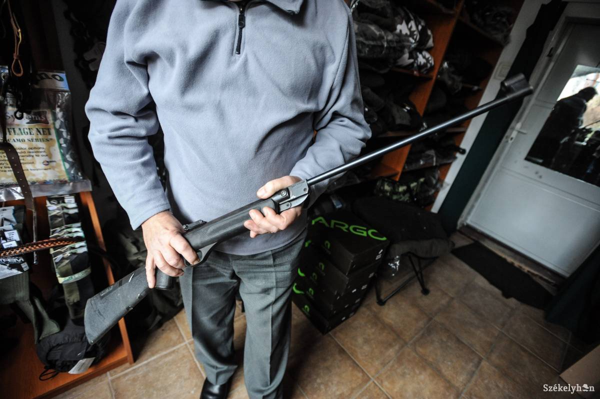 &bullet;  Fotó: Thomas Campean