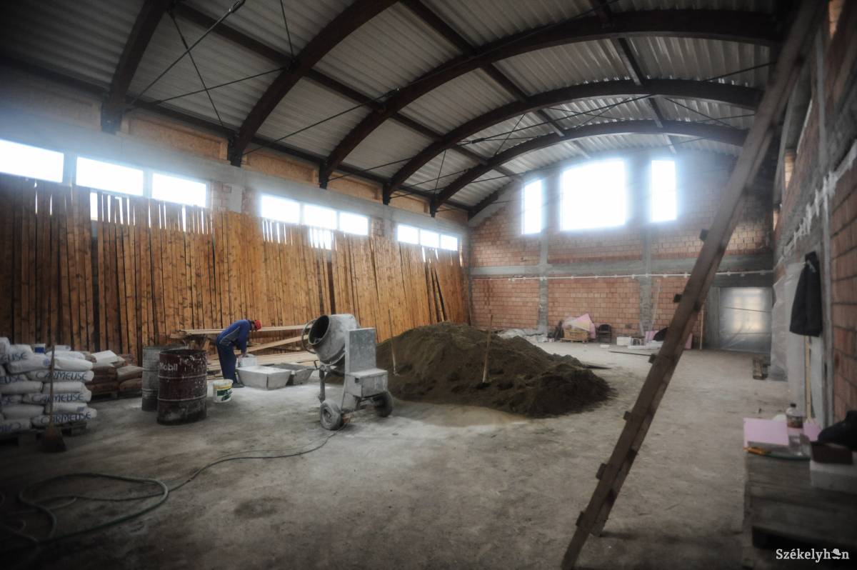 &bullet;  Fotó: Thomas Campean