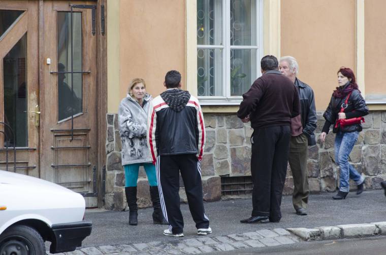 Halasztottak a fenyegetések ügyében