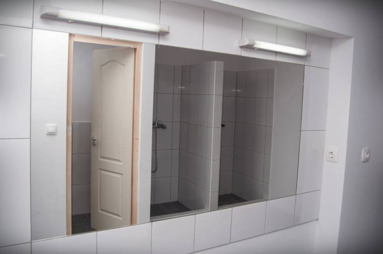 Belülről újul meg az ifiház