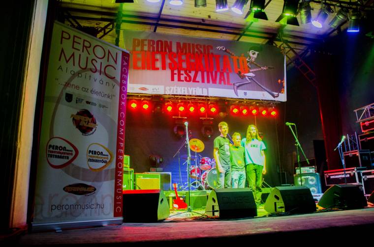 Fiatal rocktehetségeket keresnek