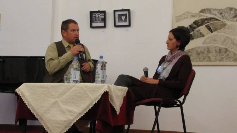 „Mindenki laikus pszichológus”