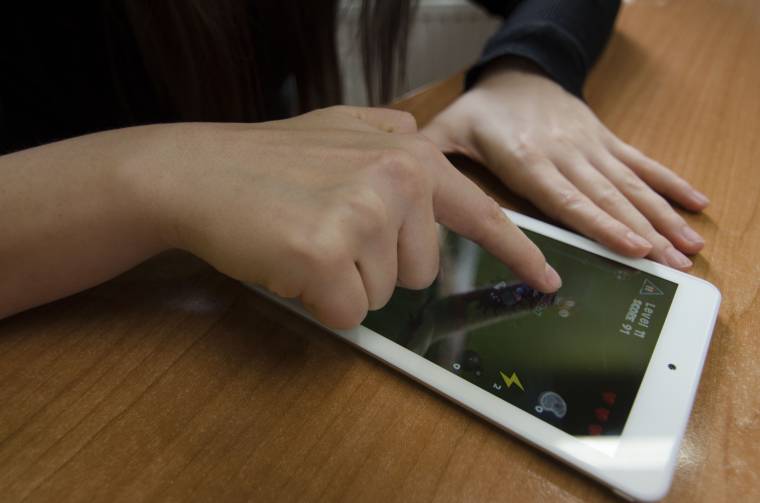 Hóeltakarításra, digitális oktatási eszközökre különített el pénzt a marosvásárhelyi önkormányzat