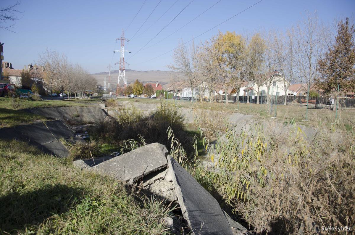 &bullet;  Fotó: Lukácsi Lehel