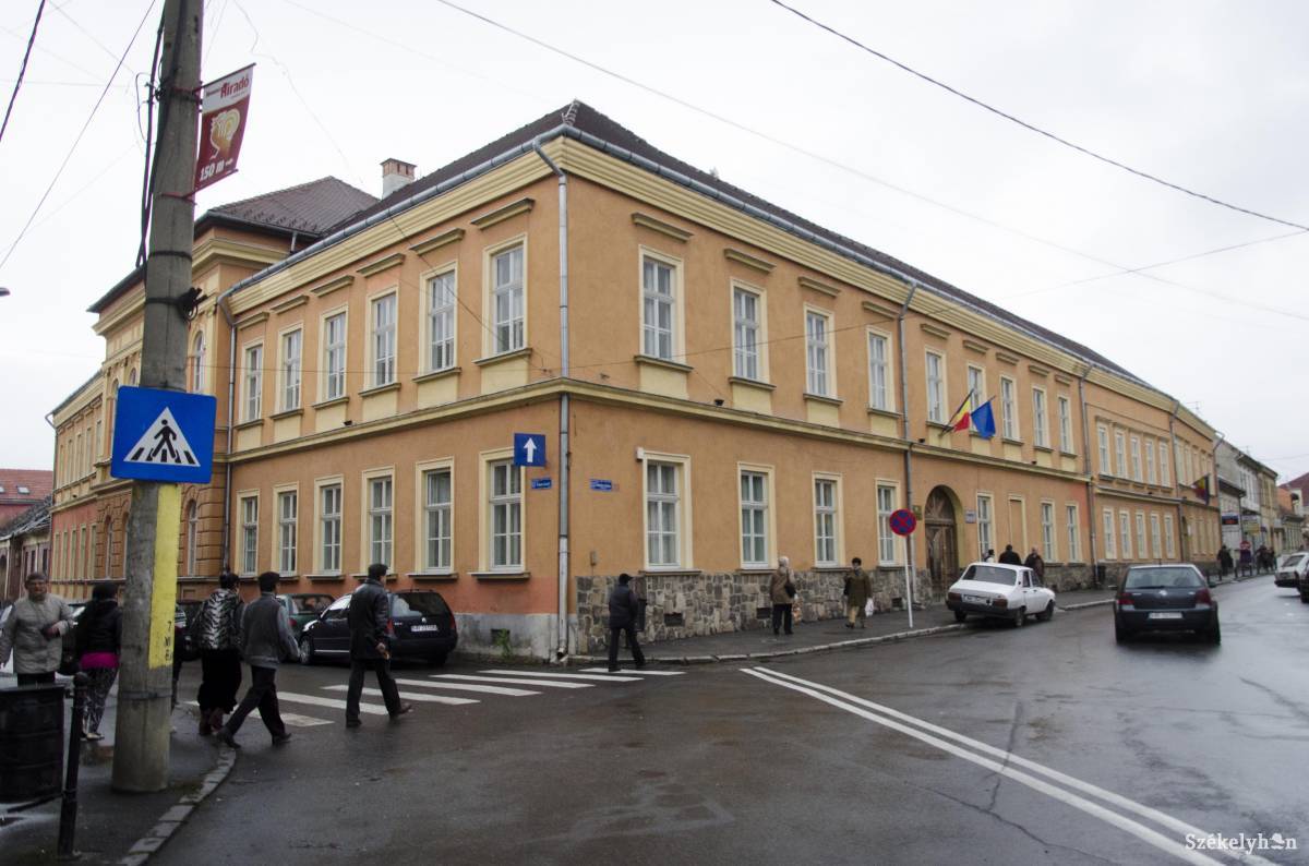 &bullet;  Fotó: Lukácsi Lehel