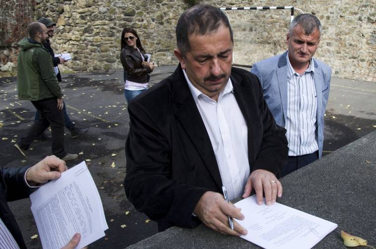 Megállítják a várfalak omlását