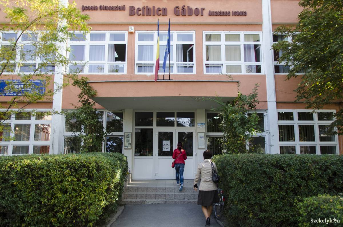 &bullet;  Fotó: Lukácsi Lehel