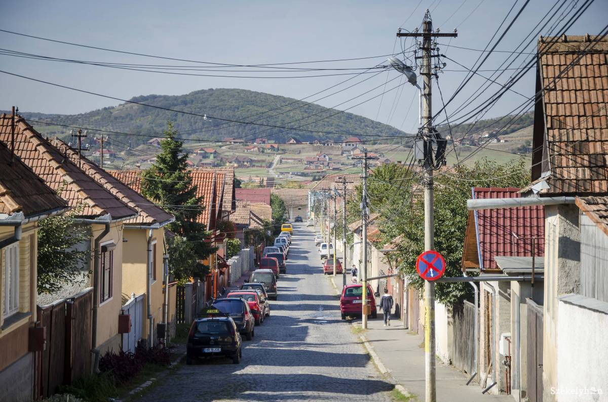 &bullet;  Fotó: Lukácsi Lehel