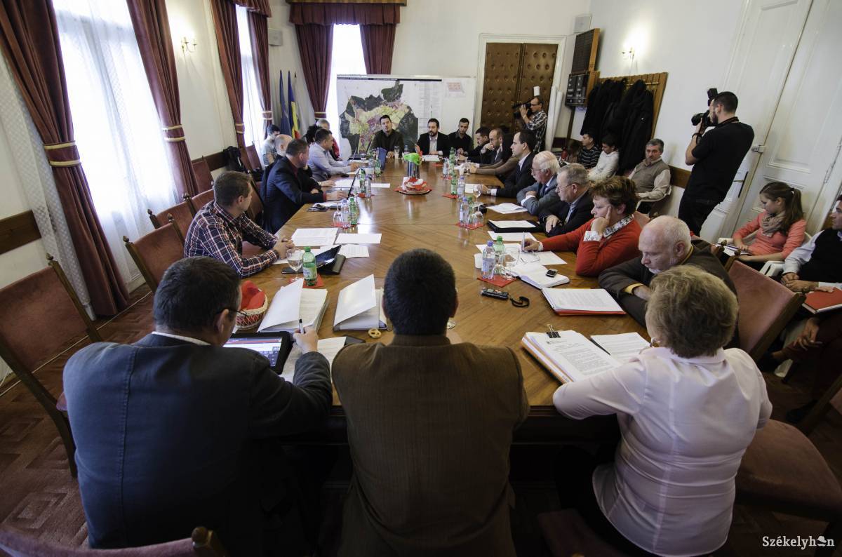 &bullet;  Fotó: Lukácsi Lehel